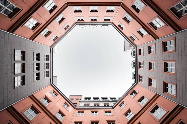featured image thumbnail for post Ordentliche Kündigung ist zulässig, wenn der Vermieter den Wohnraum für sein Gewerbe benötigt